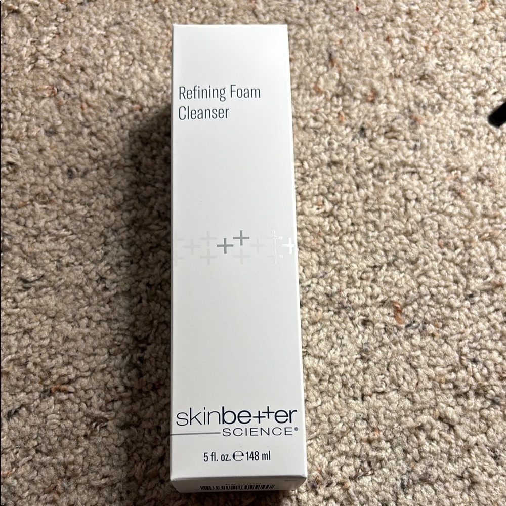 Skin Better Refining Foam Cleanser - White